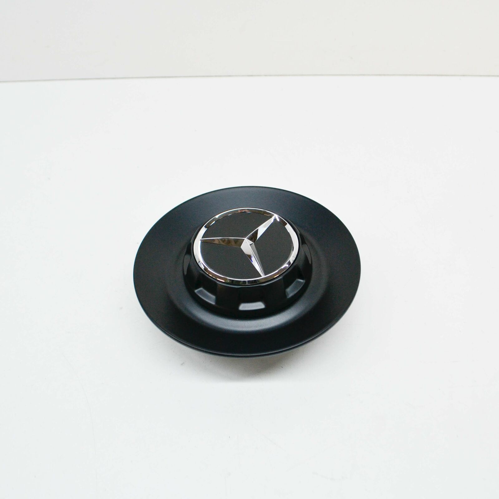 NEW MERCEDES-BENZ C W205 WHEEL HUB COVER CAP A00040011009283 ORIGINAL 6 NEW MERCEDES-BENZ C W205 WHEEL HUB COVER CAP A00040011009283 ORIGINAL - Image 6