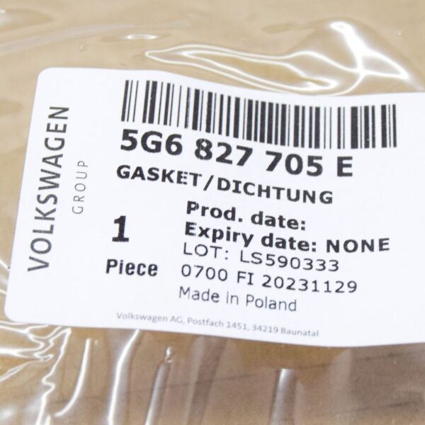 NEW VW GOLF VII VARIANT BA5, BV5 BOOTLID SEAL RUBBER 5G6827705E ORIGINAL - Image 6
