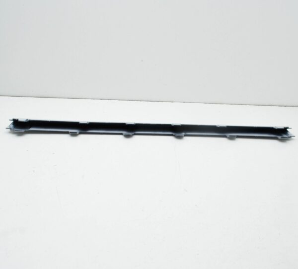 NEW VW TIGUAN AD FRONT BUMPER CENTER VENT GRILLE TRIM 5NA853211FGRU - Image 8