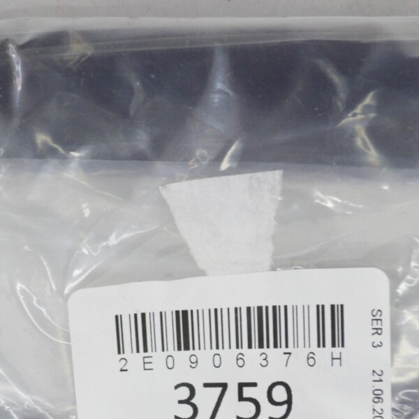 NEW VW CRAFTER 2F REAR RIGHT WING DOOR GROMMET 2E0906376H ORIGINAL - Image 6