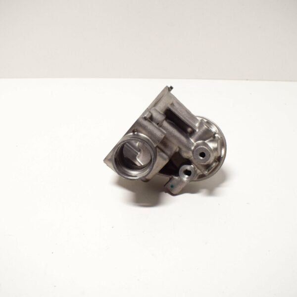 NEW AUDI A4 B7 OIL FILTER BRACKET 06A115405BS - Image 8