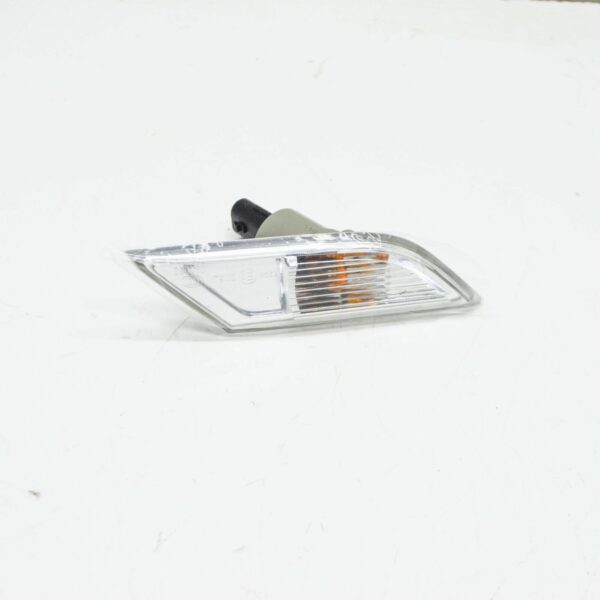 NEW VW MULTIVAN T6 FRONT RIGHT SIDE PANEL TURN SIGNAL 7LA949102 ORIGINAL - Image 6