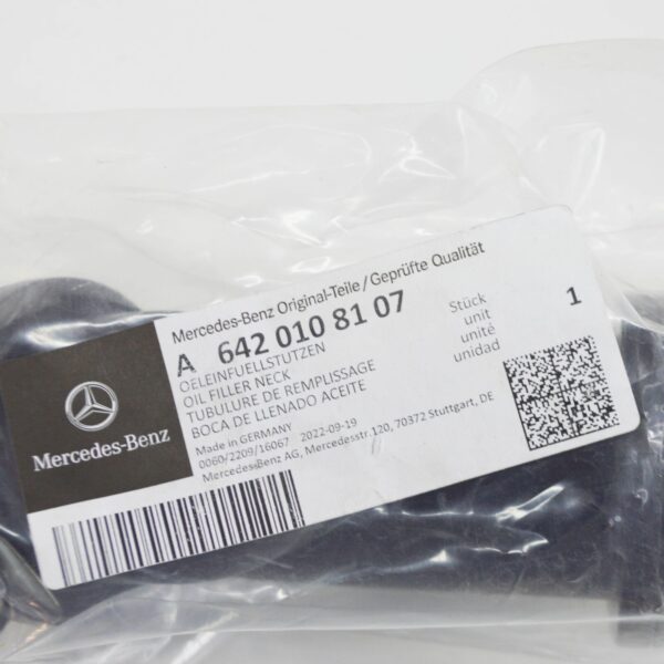 NEW MERCEDES-BENZ VITO W639 OIL FILLER NECK A6420108107 ORIGINAL - Image 6