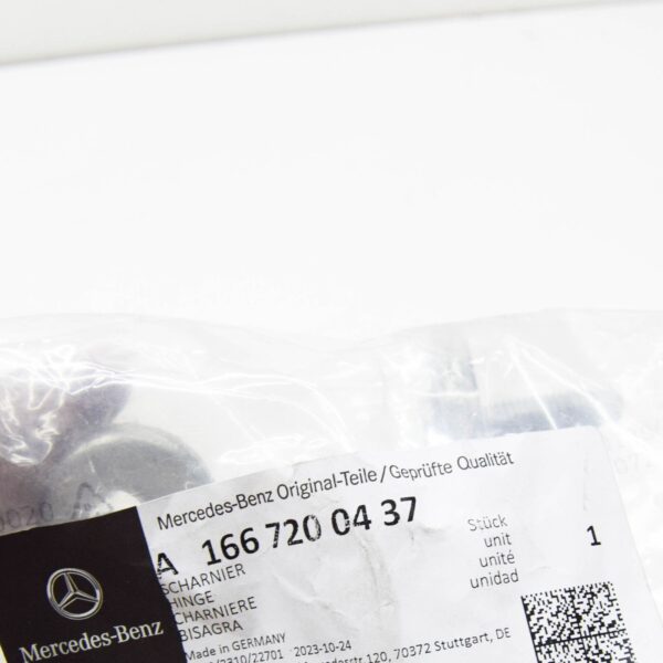 NEW MERCEDES-BENZ GLE W166 FRONT RIGHT LOWER DOOR HINGE A1667200437 ORIGINAL - Image 6