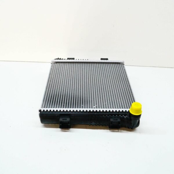 NEW MERCEDES-BENZ AMG GT C190 ENGINE WATER RADIATOR A0995005903 - Image 6