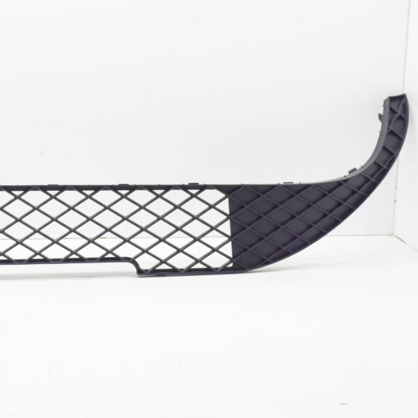 NEW MERCEDES-BENZ A W176 FRONT BUMPER LOWER GRILLE A1768850022 ORIGINAL - Image 6