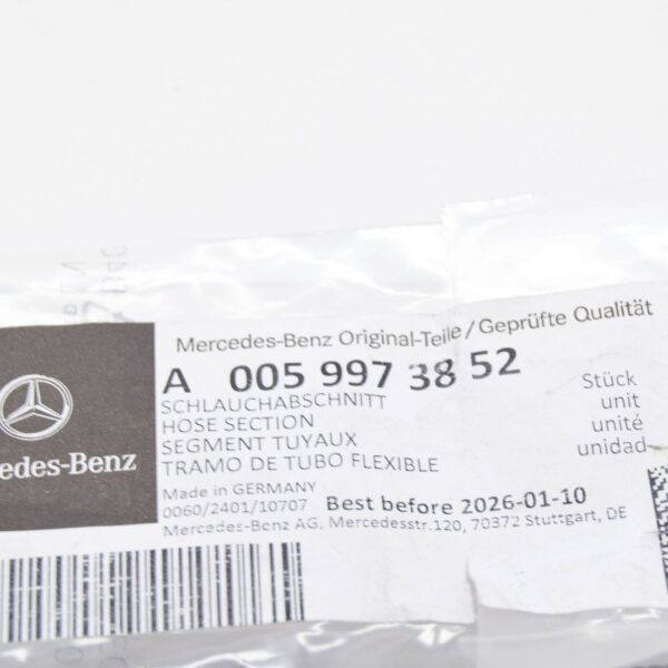 NEW MB C W204 WATER PUMP SWITCHOVER VALVE HOSE SECTION A0059973852 ORIGINAL - Image 6