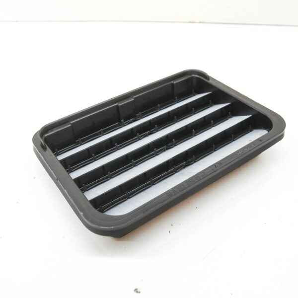 NEW MB S W222 REAR QUARTER PANEL LEFT VENTILATION GRILLE A2228300142 ORIGINAL - Image 6