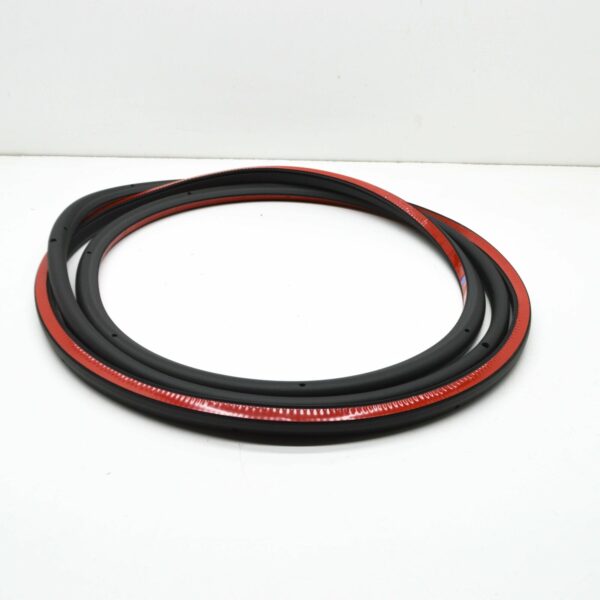 NEW AUDI Q3 8U FRONT LEFT OUTER DOOR SEAL RUBBER 8U0837911B - Image 8
