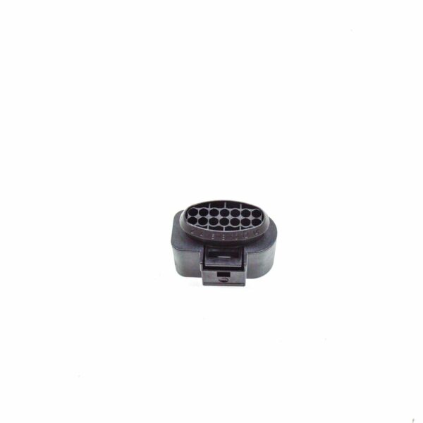 NEW AUDI A3 S3 PLUG CONNECTOR HOUSING 6X0973717 ORIGINAL - Image 6