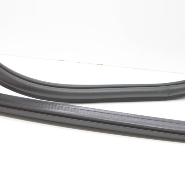 NEW VW SHARAN 7N FRONT LEFT INNER DOOR SEAL RUBBER 7N0867911C9B9 ORIGINAL - Image 6