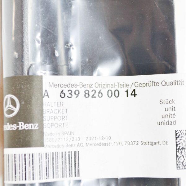 NEW MERCEDES-BENZ VITO W639 ADDITIONAL STOP LIGHT BRACKET A6398260014 ORIGINAL - Image 6