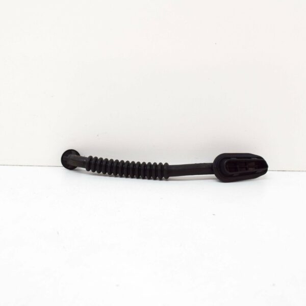 NEW AUDI TT 8J REAR SPOILER RIGHT WATER DRAINAGE HOSE 8J0827430 ORIGINAL - Image 6