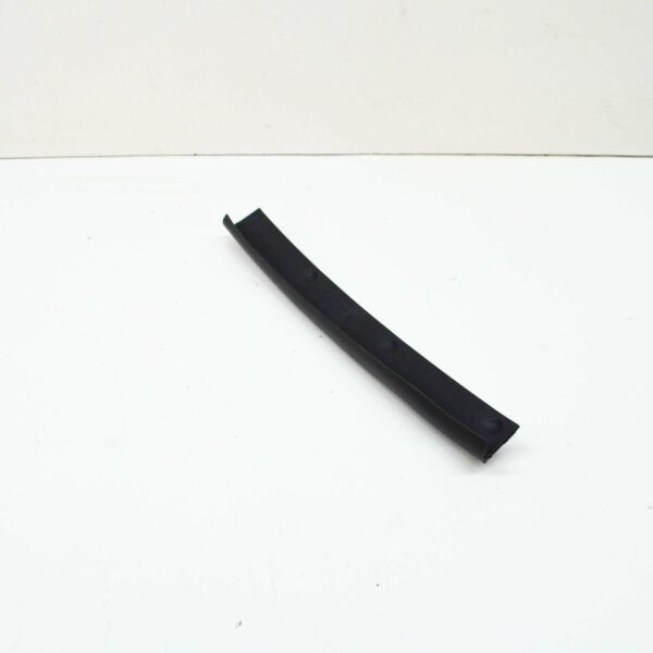 NEW AUDI Q2 GA FRONT BONNET HOOD LEFT IMPACT SEAL 81A823125 ORIGINAL - Image 6