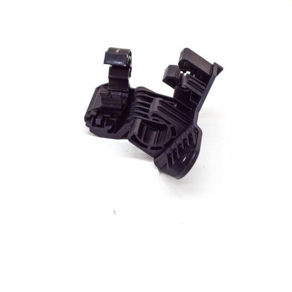 NEW VOLKSWAGEN POLO MK5 6R COOLANT LINE BRACKET 6C0820771 ORIGINAL - Image 6