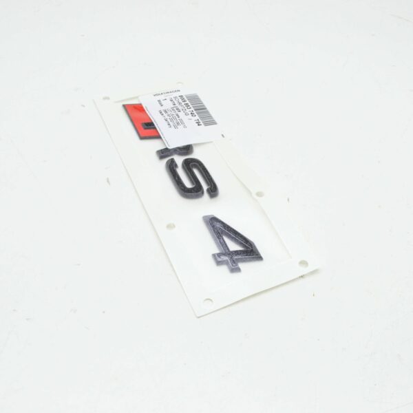 NEW AUDI RS4 B9 REAR EMBLEM BADGE 8W9853740T94 - Image 8