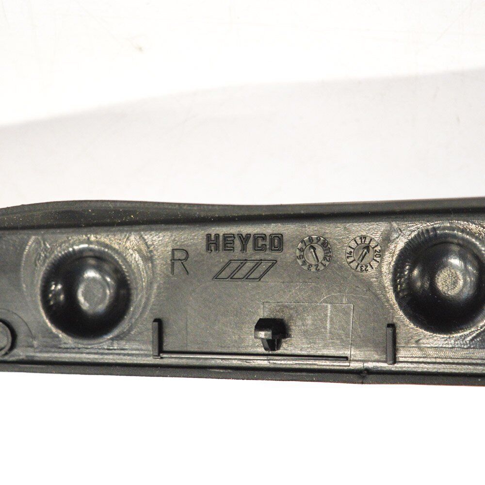 NEW AUDI A4 B9 FRONT RIGHT FENDER COVER TRIM 8W0820582C ORIGINAL 6 NEW AUDI A4 B9 FRONT RIGHT FENDER COVER TRIM 8W0820582C ORIGINAL - Image 6