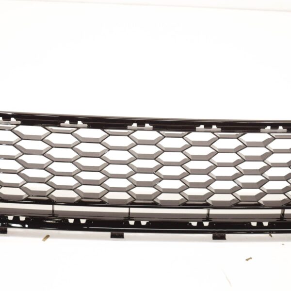 NEW VW GOLF MK7 FRONT BUMPER LOWER GRILLE 5G0853677AA041 ORIGINAL - Image 6