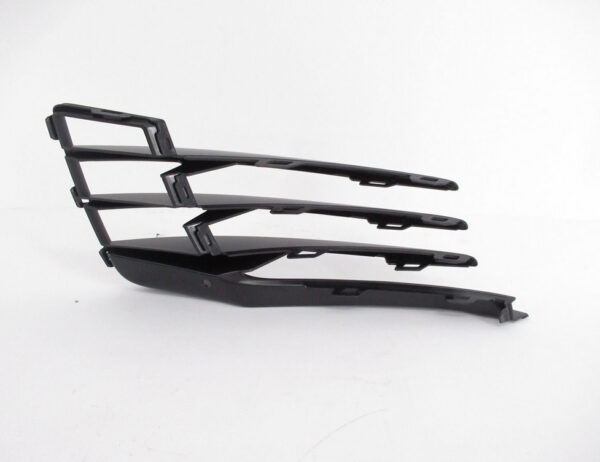 NEW VOLKSWAGEN GOLF GTI MK7 5G FRONT LEFT BUMPER GRILLE 5GM853665D9B9 ORIGINAL - Image 6