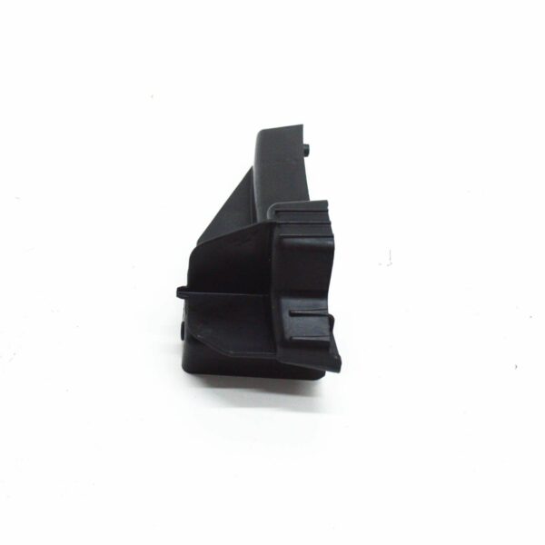 NEW VOLKSWAGEN AMAROK REAR LEFT MUD FLAP BRACKET 2H0821467C ORIGINAL - Image 6