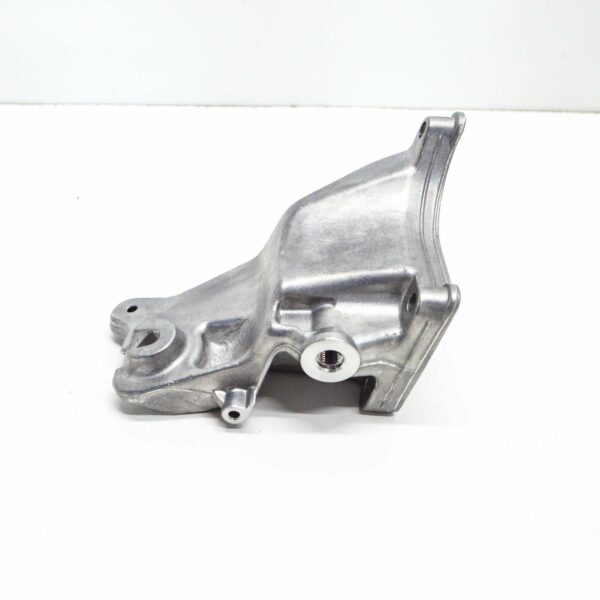 NEW MERCEDES-BENZ C W204 ENGINE BRACKET SUPPORT RIGHT SIDE A2722234604 ORIGINAL - Image 6