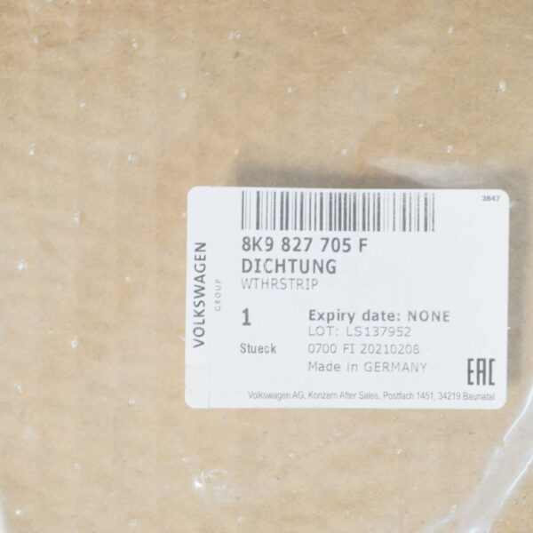 NEW AUDI A4 AVANT B8 REAR LID FLAP SEAL 8K9827705F - Image 8