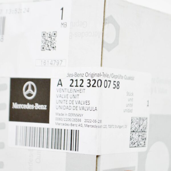 NEW MB E S212 COMPRESSOR REAR END CENTER ASSEMBLY VALVE UNIT A2123200758 - Image 7