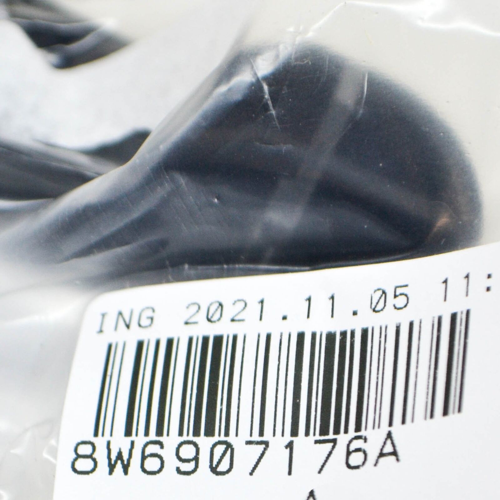 NEW AUDI A5 8W6 REAR BUMPER RIGHT BLIND SPOT SENSOR BRACKET 8W6907176A ORIGINAL 7 NEW AUDI A5 8W6 REAR BUMPER RIGHT BLIND SPOT SENSOR BRACKET 8W6907176A ORIGINAL - Image 7