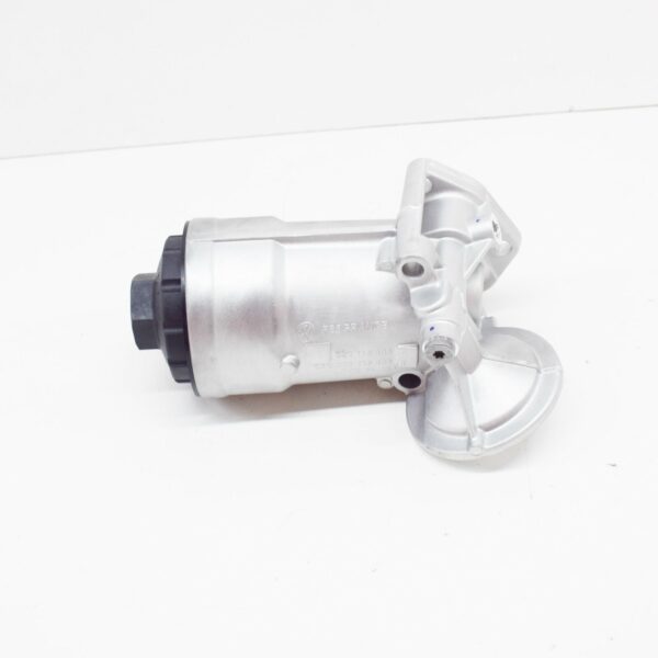 NEW AUDI A3 8P OIL FILTER WITH FLANGE 022115403R ORIGINAL - Image 7