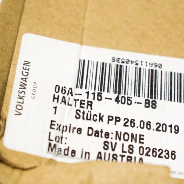 NEW AUDI A4 B7 OIL FILTER BRACKET 06A115405BS - Image 9