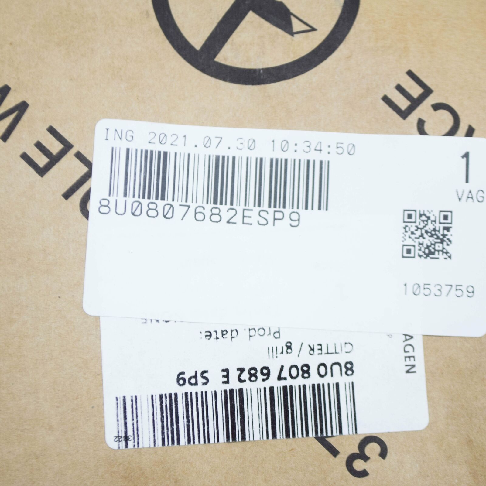 NEW AUDI Q3 8U FRONT BUMPER RIGHT FOG LIGHT GRILLE 8U0807682ESP9 9 NEW AUDI Q3 8U FRONT BUMPER RIGHT FOG LIGHT GRILLE 8U0807682ESP9 - Image 9