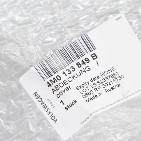 NEW AUDI Q7 4M ENGINE COVER 4M0133849B ORIGINAL - Image 7
