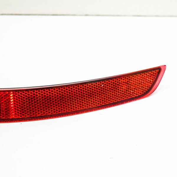 NEW AUDI A3 8V REAR BUMPER LEFT REFLECTOR 8V5945105A - Image 9