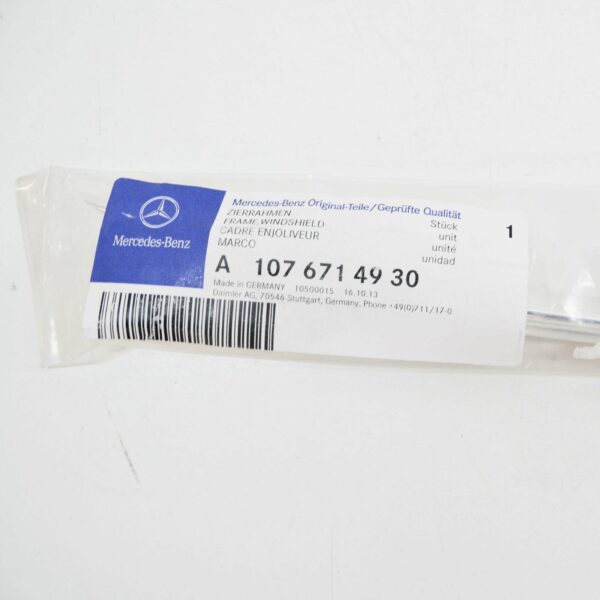 NEW MERCEDES BENZ SL R107 FRONT WINDSHIELD MOULDING SEAL A1076714930 - Image 7