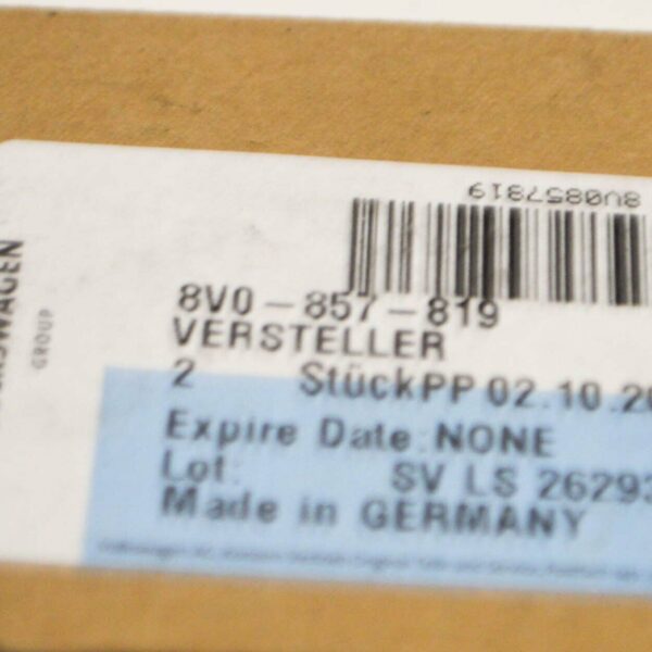 NEW VOLKSWAGEN GOLF MK7 FRONT RIGHT SEAT BELT HEIGHT ADJUSTER 8V0857819 - Image 9