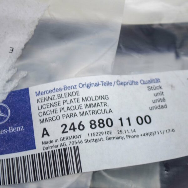 NEW MERCEDES-BENZ B W246 FRONT BUMPER LICENSE PLATE MOLDING A2468801100 ORIGINAL - Image 7