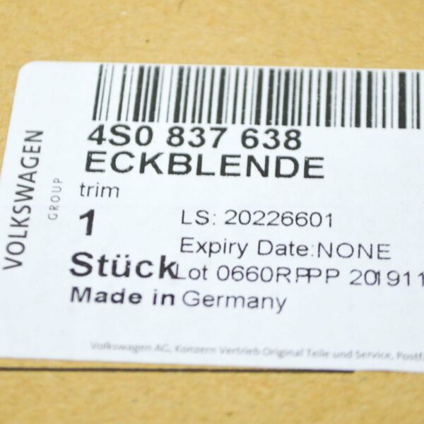 NEW AUDI R8 SPYDER 4S FRONT RIGHT DOOR CORNER TRIM 4S0837638 - Image 9