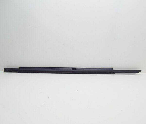 NEW AUDI Q3 8U FRONT LEFT OUTER DOOR WINDOW APERTURE SEAL 8U0837477 ORIGINAL - Image 7
