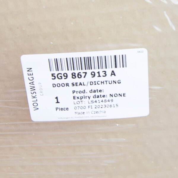 NEW VW GOLF VII VARIANT BA MK7 REAR LEFT INNER DOOR SEAL 5G9867913A ORIGINAL - Image 7