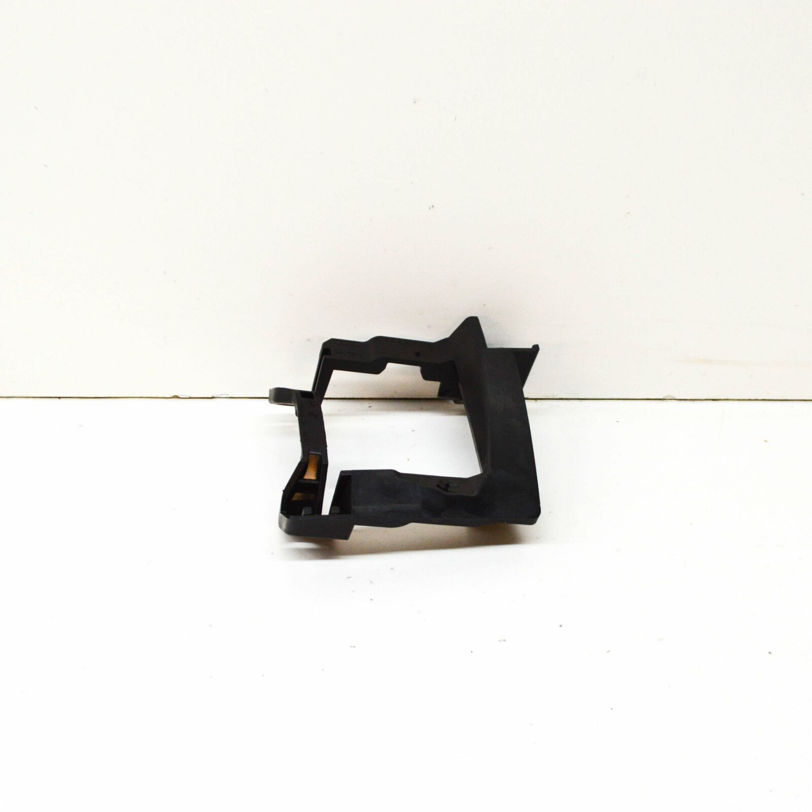 NEW AUDI A4 B9 BLIND SPOT DETECTION WARNING SENSOR HOLDER LEFT 8W9907175 7 NEW AUDI A4 B9 BLIND SPOT DETECTION WARNING SENSOR HOLDER LEFT 8W9907175 - Image 7