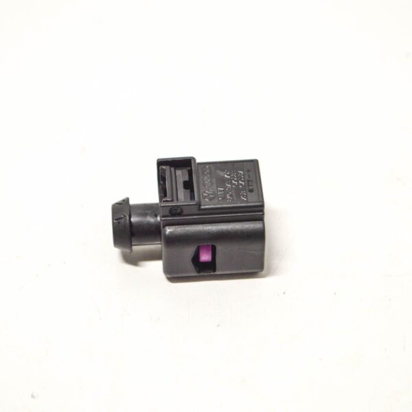 NEW AUDI A4 8K 2 PIN CONNECTOR HOUSING 8K0973702 ORIGINAL - Image 7