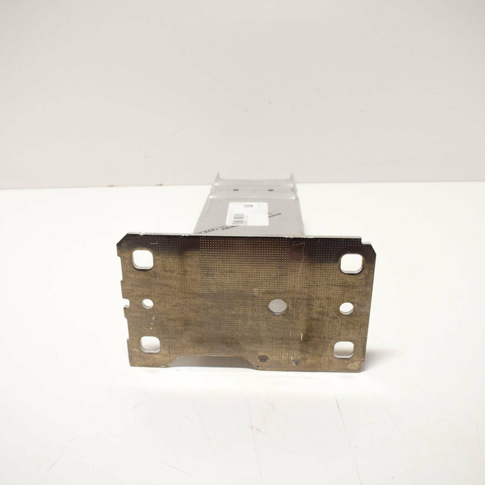 NEW AUDI A4 B9 FRONT RIGHT REINFORCEMENT BRACKET 8W0807134A 9 NEW AUDI A4 B9 FRONT RIGHT REINFORCEMENT BRACKET 8W0807134A - Image 9