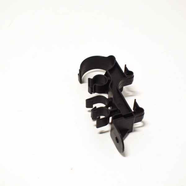 NEW MERCEDES BENZ ML W164 OIL FILTER BRACKET A1561830540 ORIGINAL - Image 7