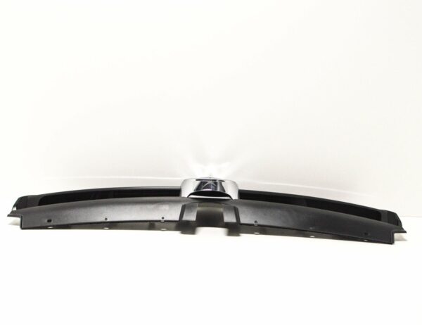 NEW VW GOLF MK7 R-LINE FRONT UPPER CENTER GRILL BLACK 5G0853651TZLL ORIGINAL - Image 7