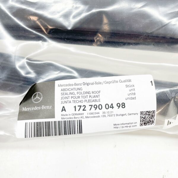 NEW MERCEDES-BENZ SLK R172 RIGHT RETRACTABLE ROOF SEALING A1727900498 - Image 7