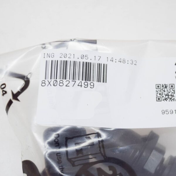 NEW AUDI Q3 8U TAILGATE TRUNK BOOT LID BUFFER 8X0827499 2014 ORIGINAL - Image 7