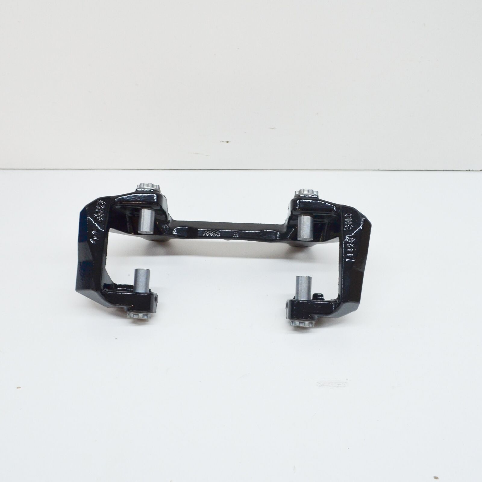 NEW AUDI A5 SPORTBACK 8T FRONT RIGHT CALIPER CARRIER 8T0615126 ORIGINAL 7 NEW AUDI A5 SPORTBACK 8T FRONT RIGHT CALIPER CARRIER 8T0615126 ORIGINAL - Image 7