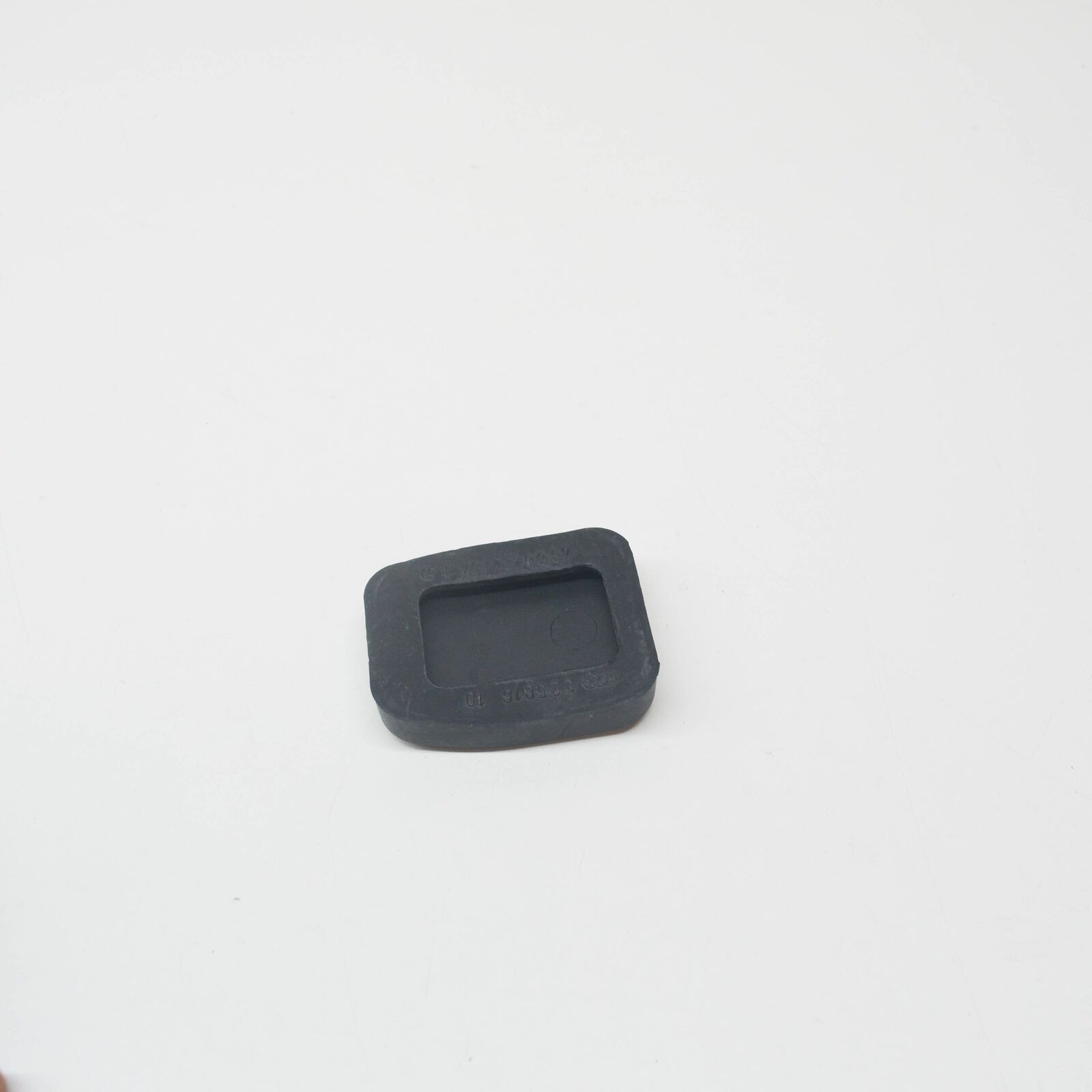 NEW MERCEDES-BENZ C-CLASS W203 BRAKE CLUTCH PEDAL COVER A2012910082 ORIGINAL 7 NEW MERCEDES-BENZ C-CLASS W203 BRAKE CLUTCH PEDAL COVER A2012910082 ORIGINAL - Image 7