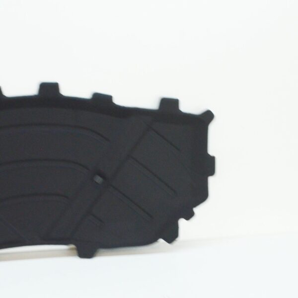 NEW AUDI Q3 8U HOOD BONNET INSULATION 8U0863825A ORIGINAL - Image 7