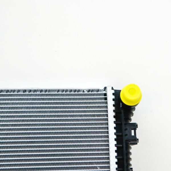 NEW MERCEDES-BENZ AMG GT C190 ENGINE WATER RADIATOR A0995005903 - Image 7